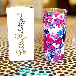 Lilly Pulitzer Party Like A Lobstar 🦞slim tumbler , new in box, 6” tall